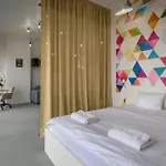 Rentplanet - Sky Tower *