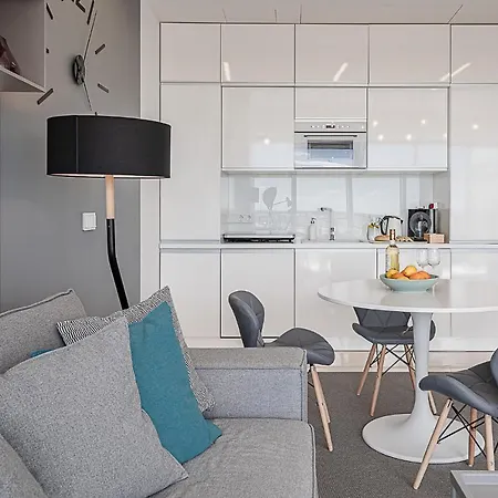 Apartment Rentplanet - Sky Tower