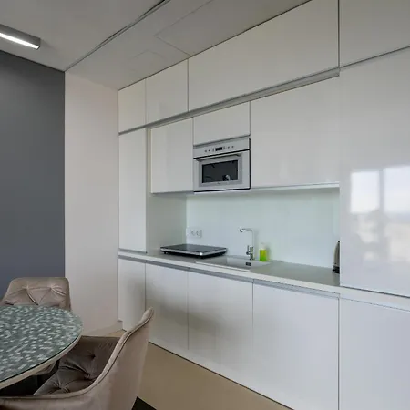 Rentplanet - Sky Tower * Wroclaw