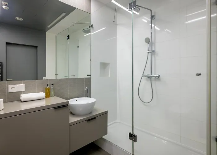 Rentplanet - Sky Tower Apartman