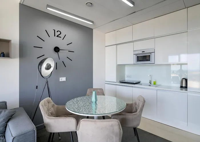 Apartman Rentplanet - Sky Tower Wrocław